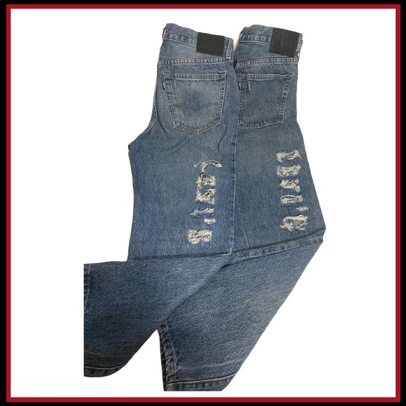 LEVI’S  Embossed High Waisted 501 Crop Jea… - Picture 4 of 13